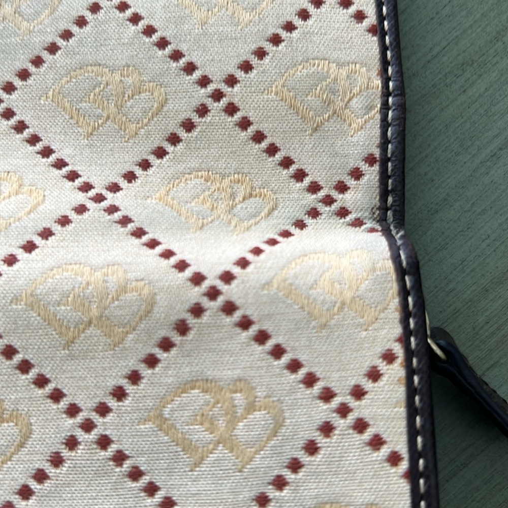 Vintage Dooney & Bourke Wallet - Picture 8 of 9